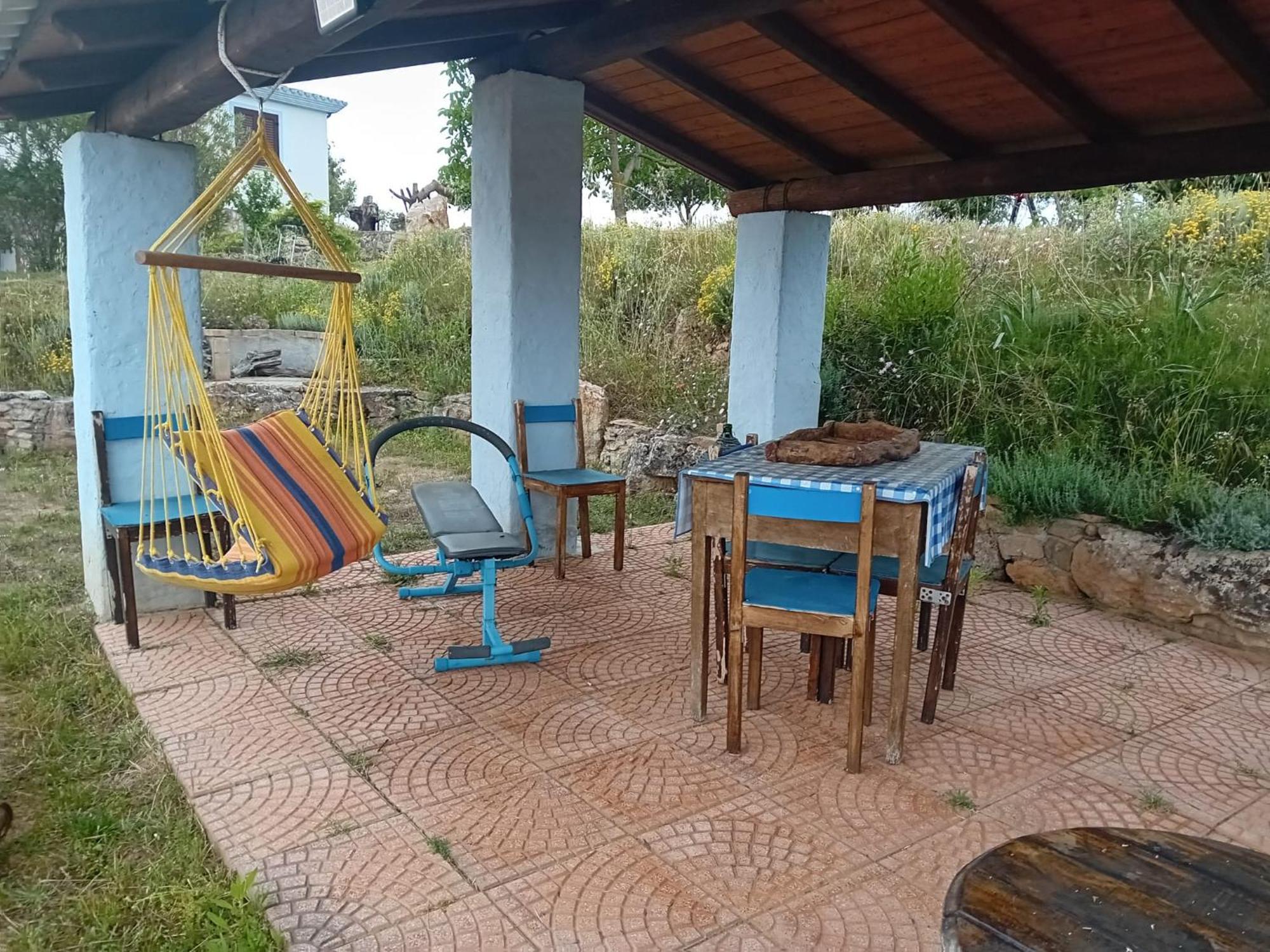 Lugori Bed & Breakfast Seulo Bagian luar foto
